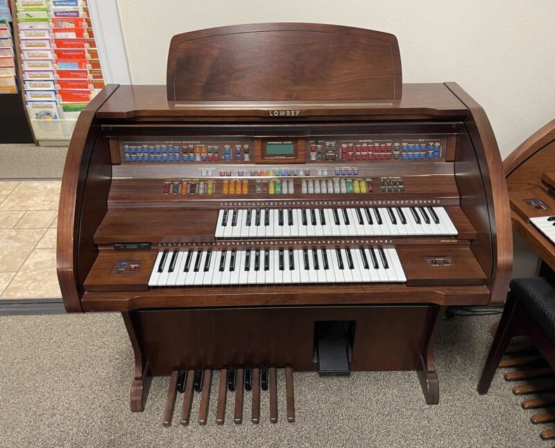 Lowrey Se30 Premier Virtual Orchestra With Bench