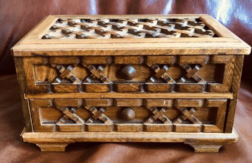 Vintage Styled by MELE, Utica NY Wood Ornate Jewelry Box Vintage Styled by MELE, Utica NY Wood Ornate Jewelry Box