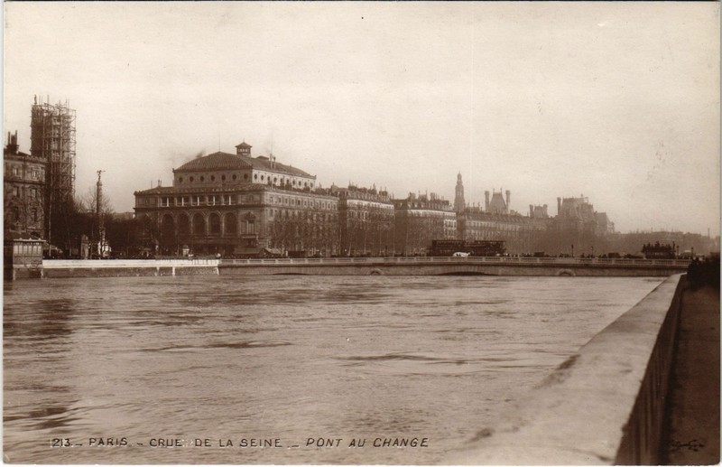Cpa Inondations Paris 1910 Pont Au Change (972063)
