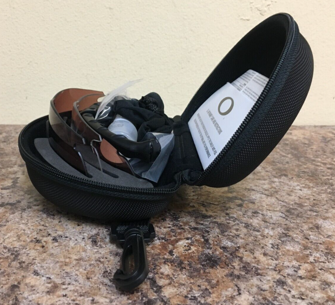 Pre-owned Oakley Oo9213-0732 Si M 2.0 Matte Black Frame With Clear, Tr22 & Tr45 Lenses In Multicolor