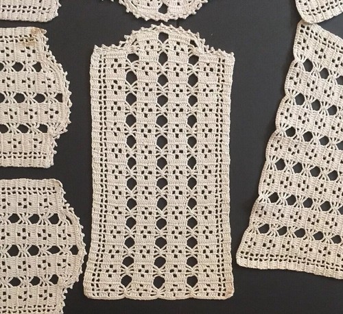 Antique Handmade Lace 8 Piece Table Place Mats In Light Brown Table Doilies