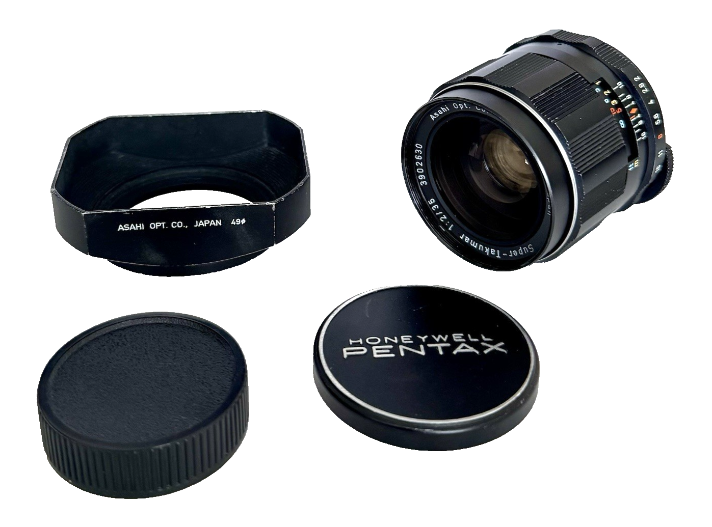 Asahi Pentax Super-Takumar 35mm f/2 manual focus wide angle lens w