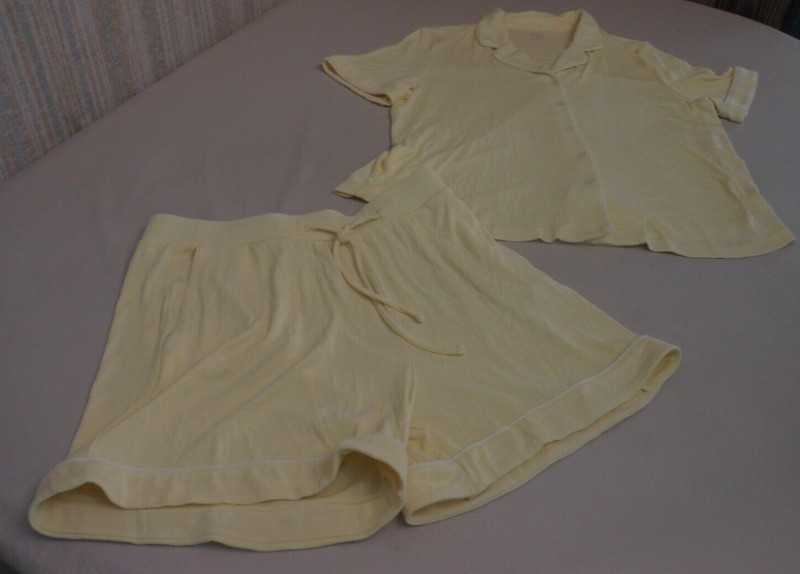 Cozy Earth Bamboo Yellow Rib-Knit Short Pajama Set Woman Size