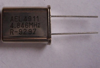AEL CRYSTALS 4.846 MHz (100 PCS)