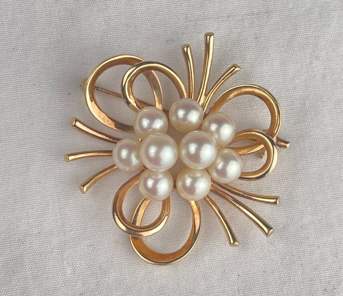【特価！】MIKIMOTO 華やか　ゴージャス　AKOYA ブローチ 特価！】MIKIMOTO 華やかゴージャスAKOYA ブローチ
