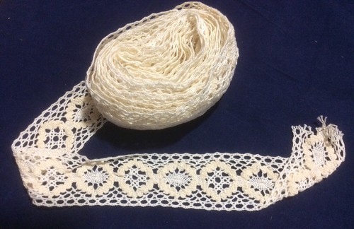 Lovely White & Cream Cotton Medallion Lace Trim for Crafts ~ Six Yards