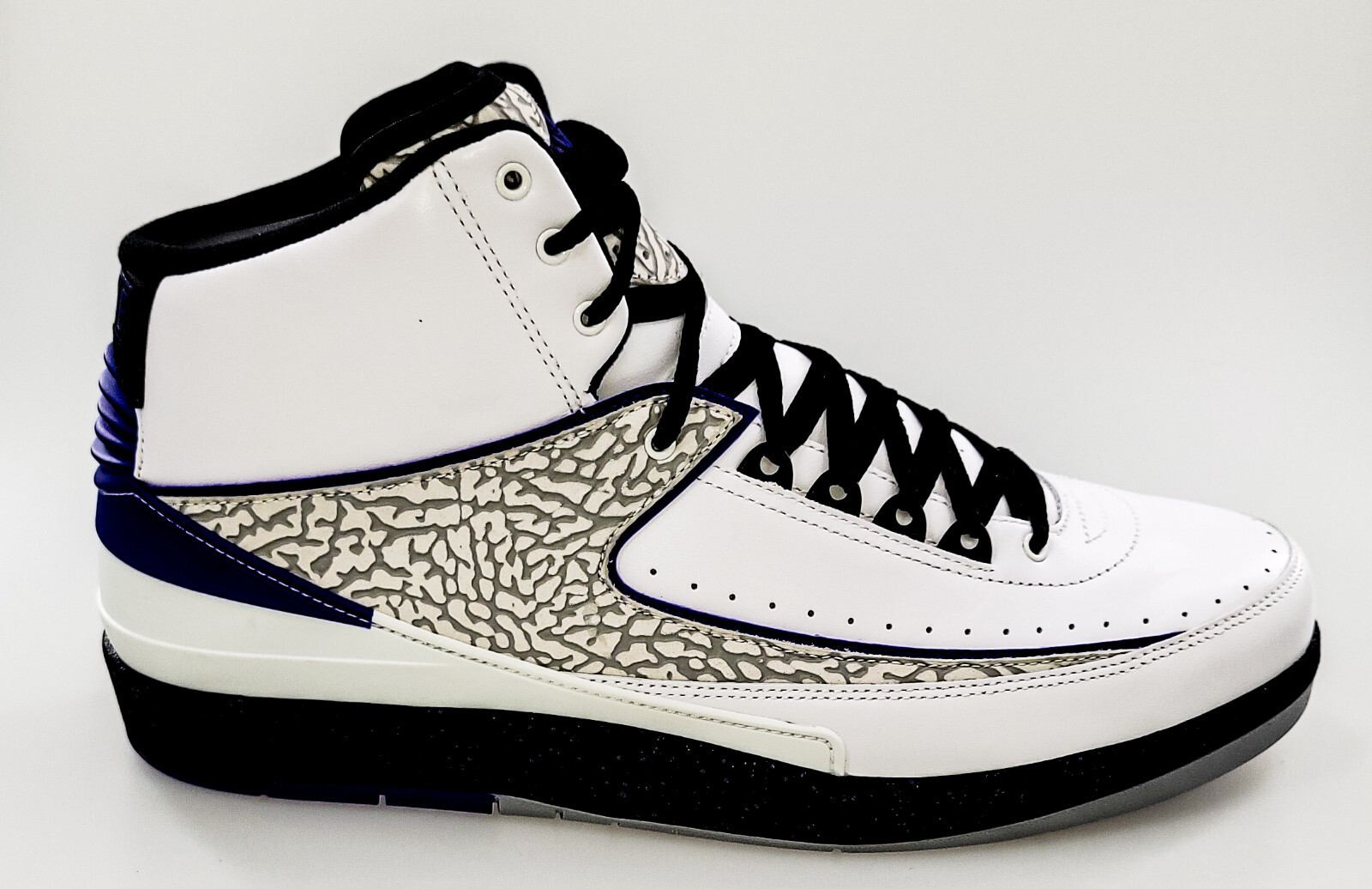 New in Box DS Nike Air Jordan 2 Retro Dark Concord 385475 New in Box DS Nike Air Jordan 2 Retro Dark Concord 385475