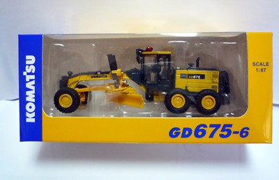 コマツ ミニカーセット GD675-6 HD325-8 コマツ ミニカーセット GD675-6 HD325-8 - メルカリ