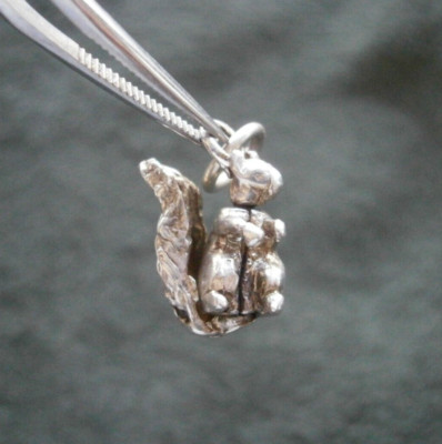 Squirrel Vintage Sterling Silver Bracelet Charm Pendant 2.2g ~ Body Moves