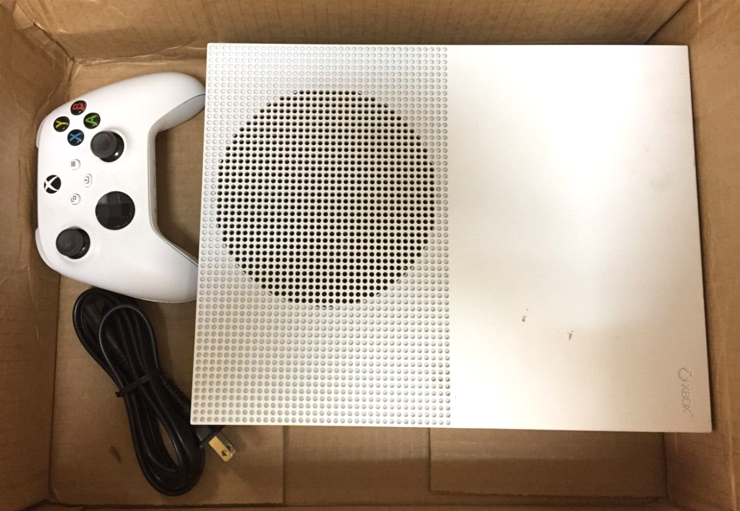 DEFECTIVE* Microsoft Xbox One S 1TB White Console 1681 DEFECTIVE* Microsoft Xbox One S 1TB White Console 1681