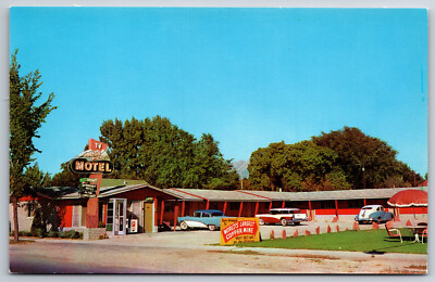 Sandy Utah~Majestic Rockies Motel~Roadside~Phone Booth~1950s Postcard