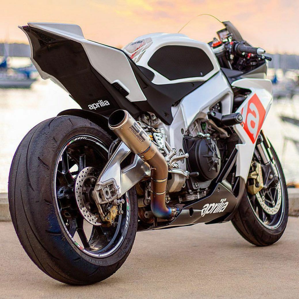 Aprilia Tuono v4 x Limited