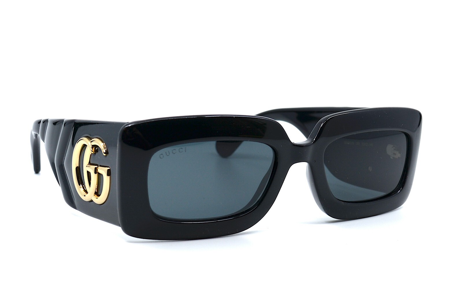 Pre-owned Gucci Gg0811s 001 Black Grey Women's Authentic Sunglasses 53-21-145 In Gray