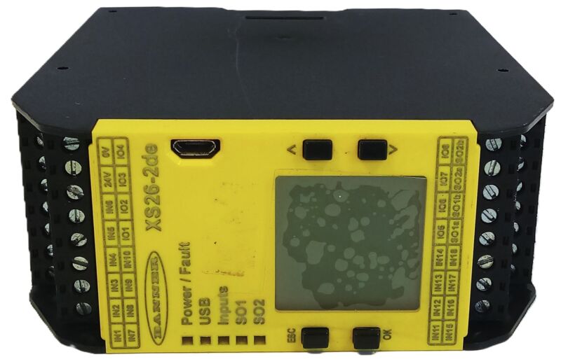 Banner Engineering XS26-2DE Safety Controller PLC Processor
