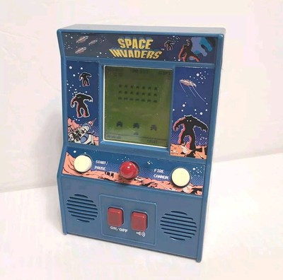 Taito Space Invaders 2016 Mini Arcade Handheld Electronic Game-TESTED WORKS