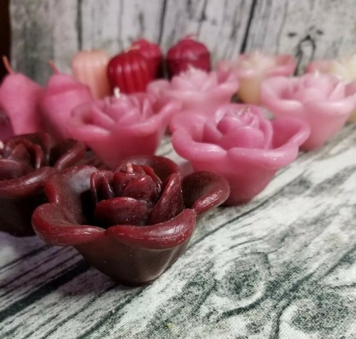 LOT of 16 Candles 8 Votive 8 Flower shaped pinks burgundy red violet wax