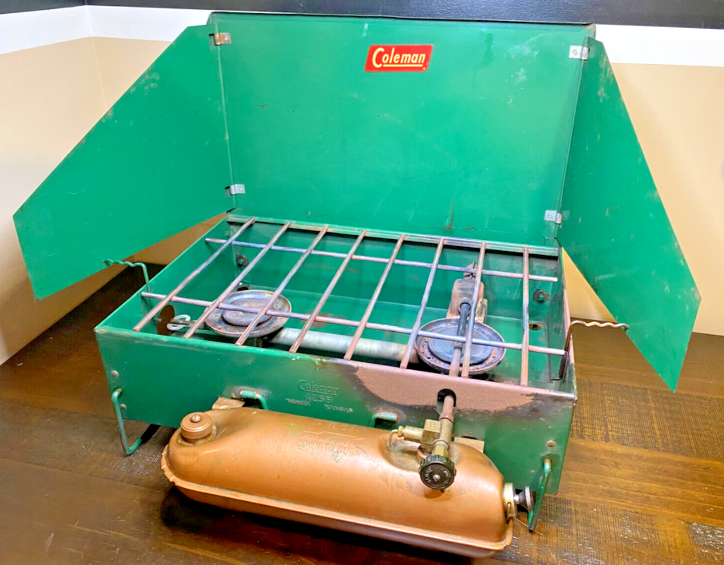 Vintage Coleman 2 Burner Model 425B Camp Stove Gold Tank Tes