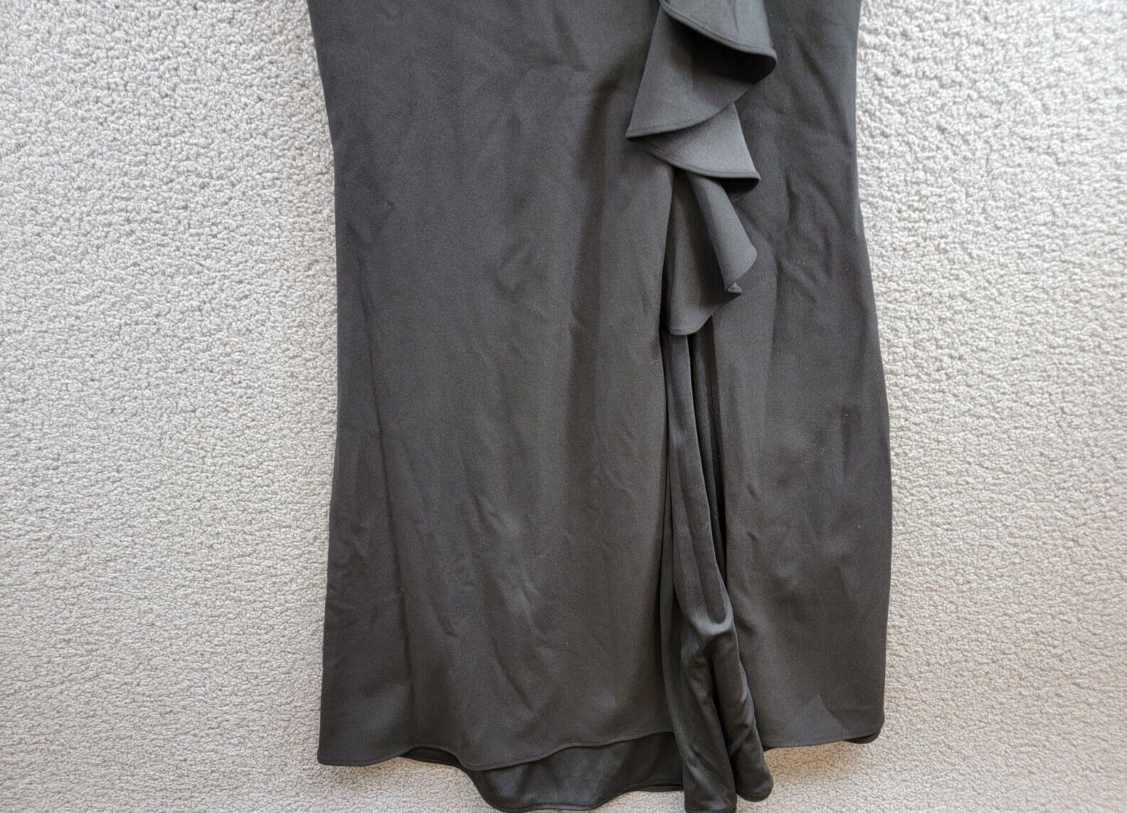 Betsy & Adam Sleeveless Ruffle-Detail Gown Women's 4 Black Round Neck Back Zip - Picture 4 of 15