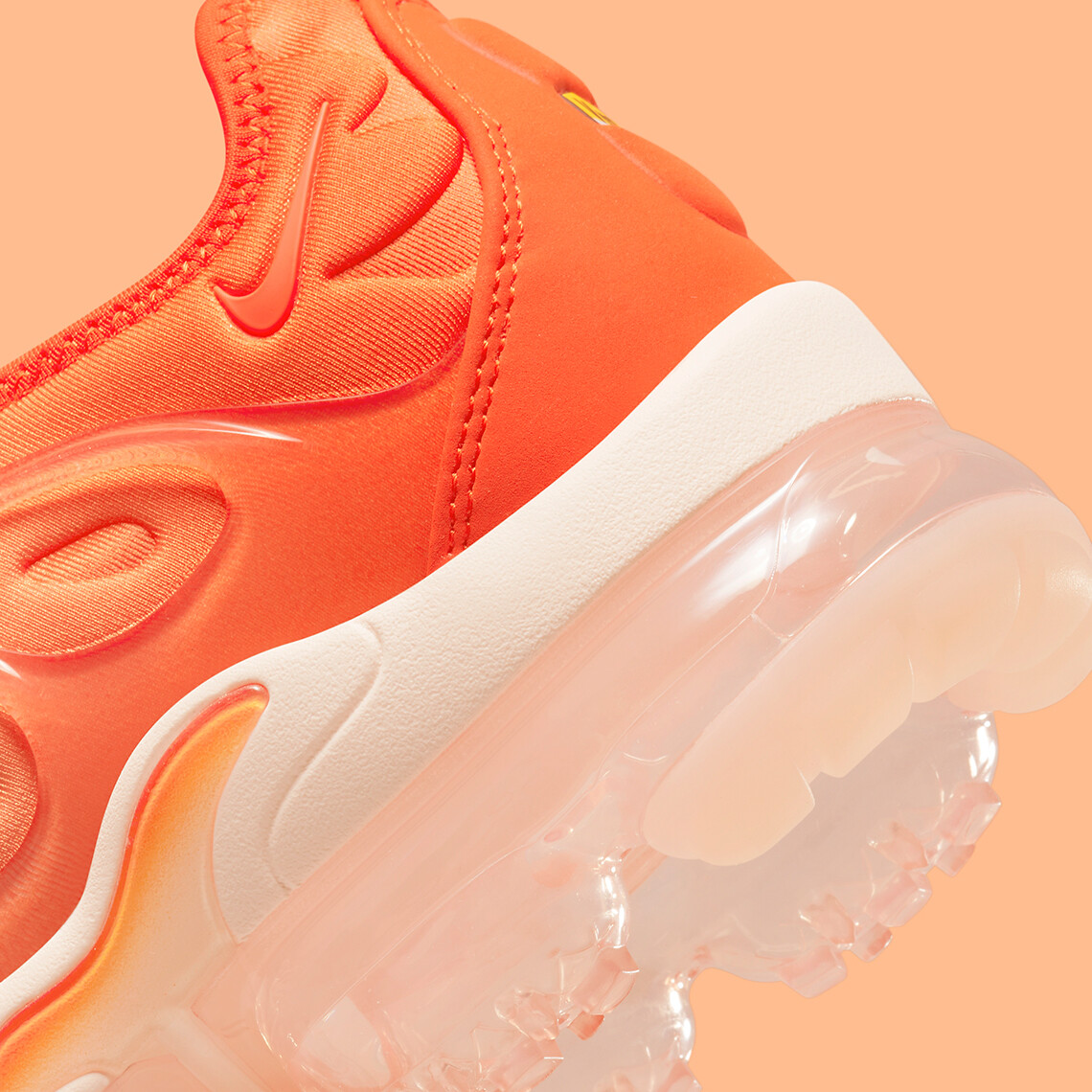 

Nike Vapormax Plus Guava Ice Rush Orange Citrus DQ8588-800 10,5 женских = 9 мужских, Оранжевый, Nike Vapormax Plus