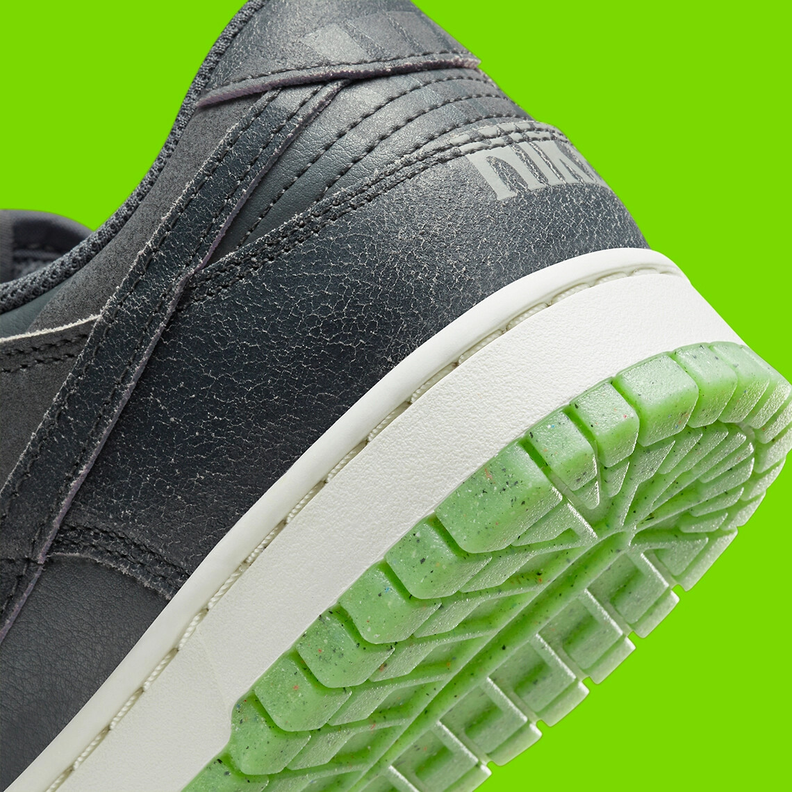 Nike green and grey hot sale