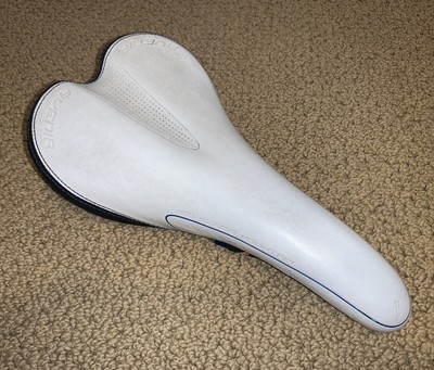 raleigh avenir bike seat