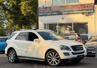 2011 Mercedes-Benz M Class 3.0 ML300 CDI V6 BlueEfficiency Grand Edition G-Troni