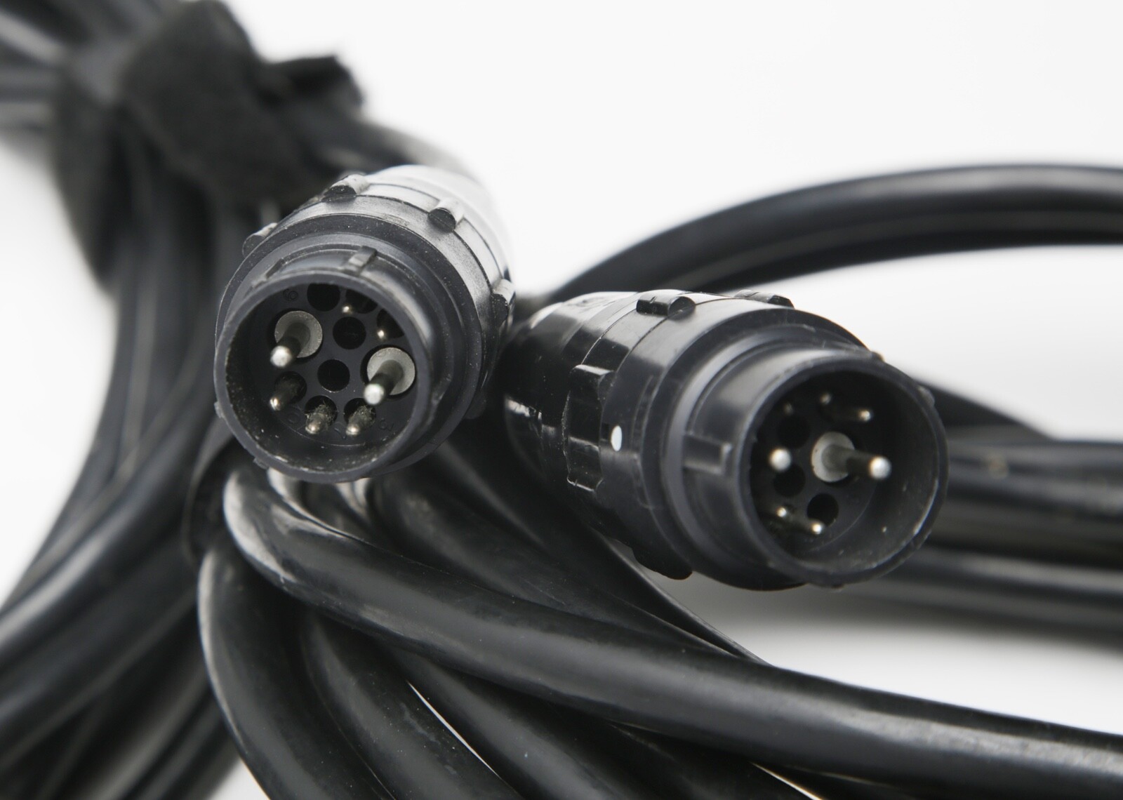 2 Dynalite 1010 Flash Heads for 500 Watt Seconds Power Packs