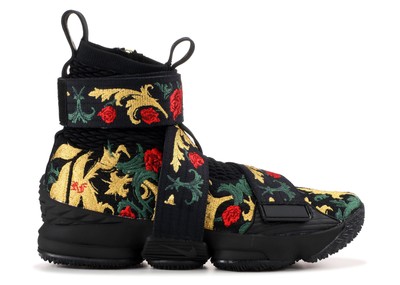 lebron 15 king's cloak