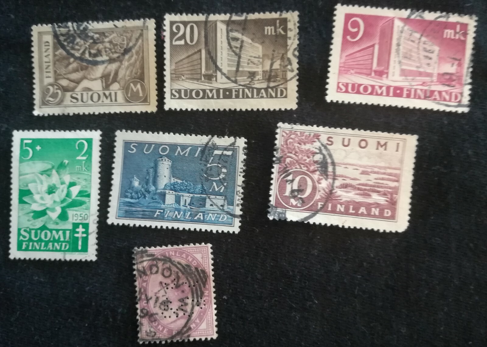 TIMBRES FINLANDE EUR 2,00 - FR