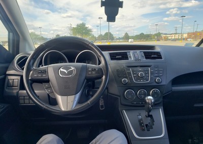 image 3 of interior