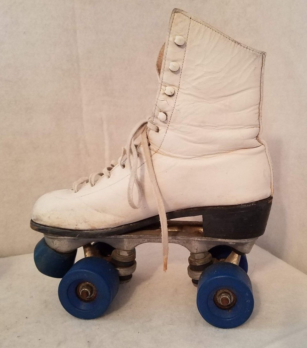 Womens Roller Skates Size 6 Pacer White Leather Blue Wheels Lace Up Vintage