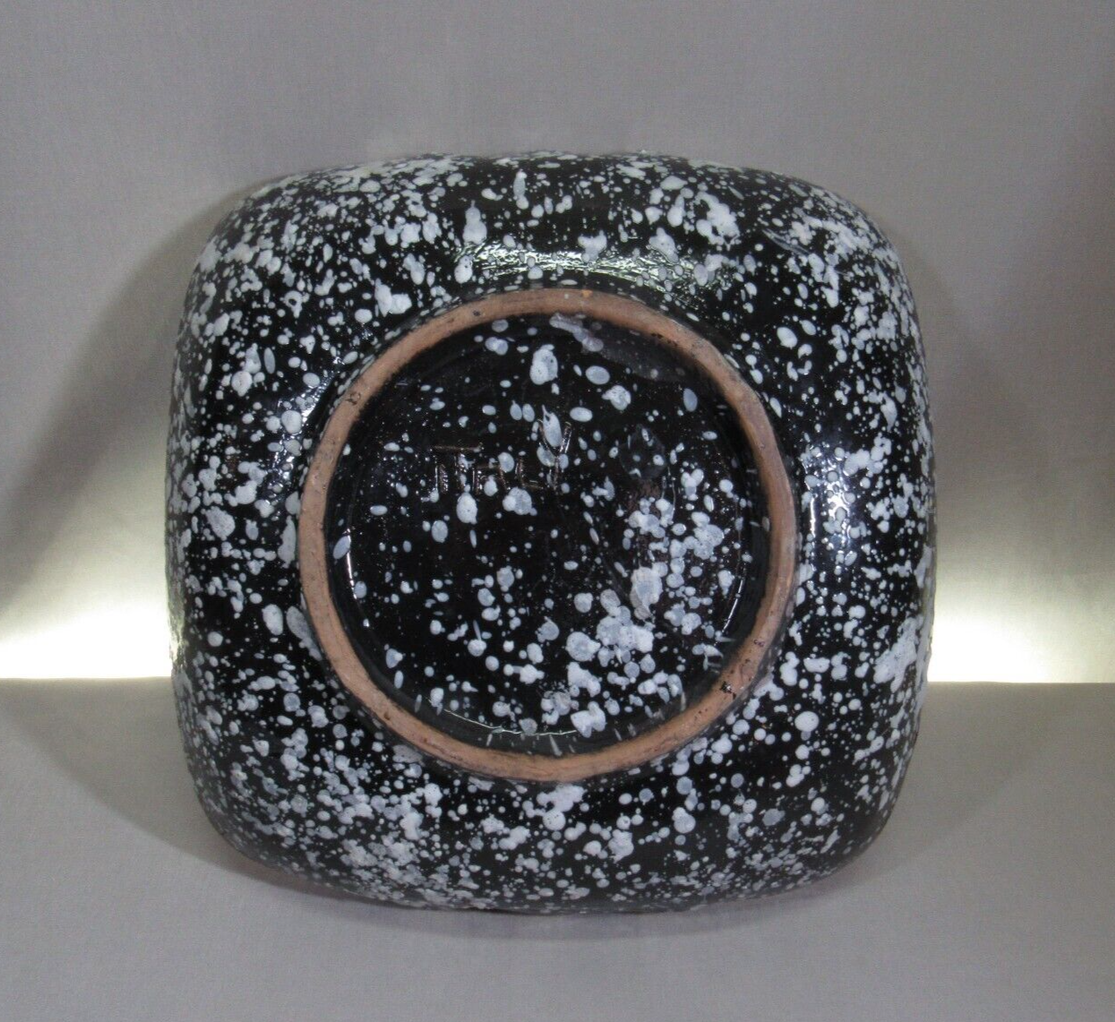 MID CENTURY MODERN GEOMETRIC DESIGN CERAMIC ASH TRAY MADE IN ITALY