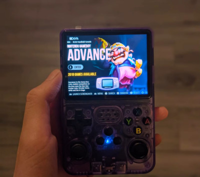 Retro Handheld RANDOM COLOR Video Game Console Linux System 3.5 Inch IPS Screen