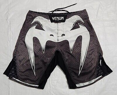 Mens Venum Fight Team MMA Fight Snake Logo Shorts Size Medium 33