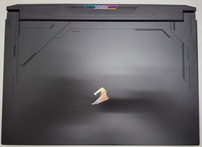 AORUS 17X AZG-65US665SH 17.3 QHD 240hz i9-14900HX 32GB 2TB SSD, RTX 4090 - Black