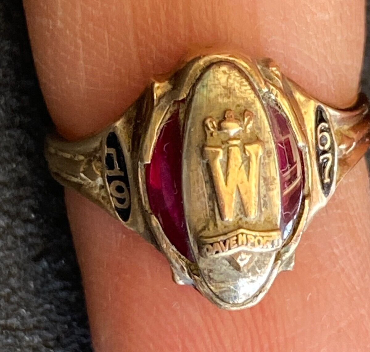 Vintage 10K Gold 1967 High School Class Ring sz 6 | eBay