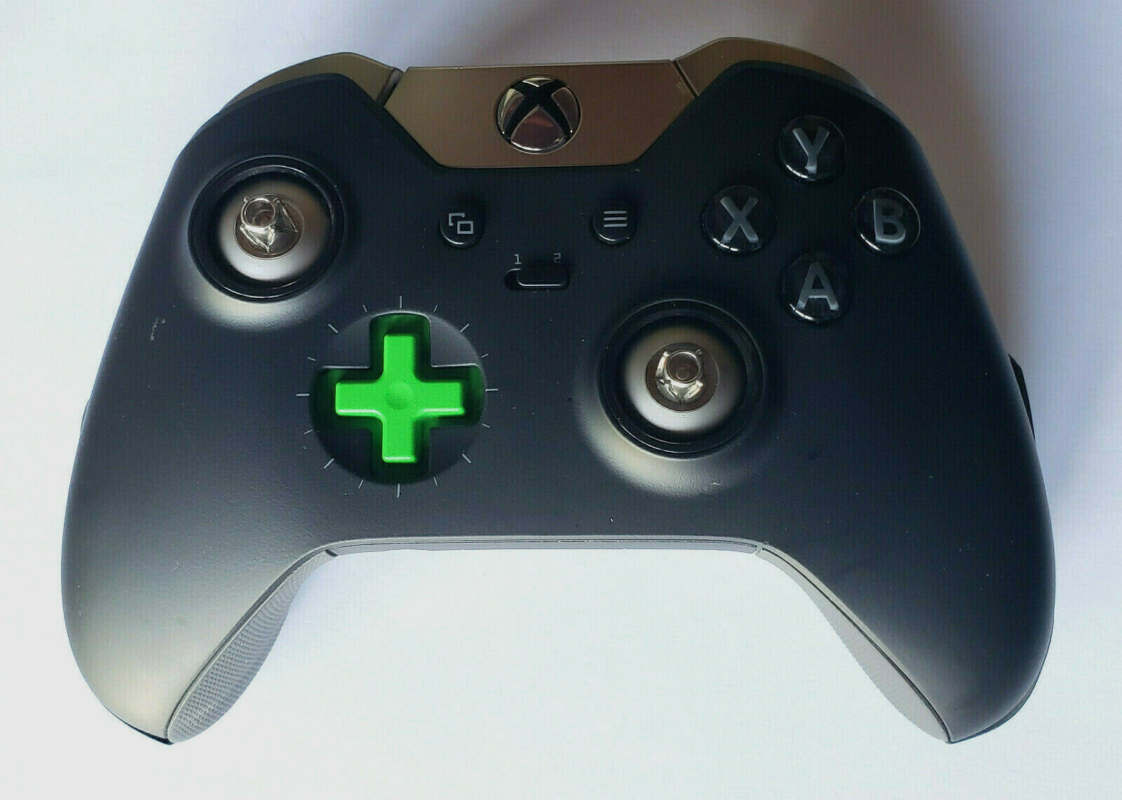 Microsoft - (本体)Xbox One Elite(エリート)(KG4-00066) マイクロソフト Amazon.co.jp: Xbox One Elite KG4-00066 【メーカー生産終了