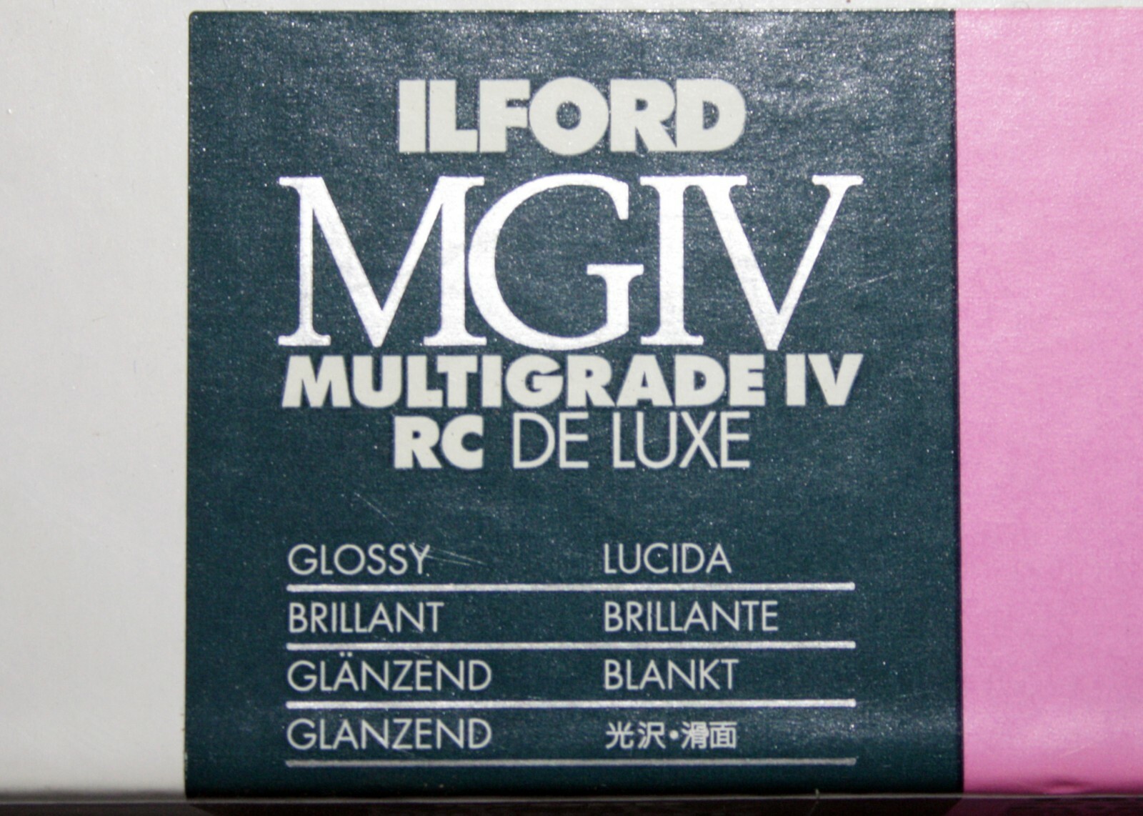 194847 Ilford Multigrade IV RC Deluxe Glossy B&W Photo Paper *OPEN BOX* As-Is