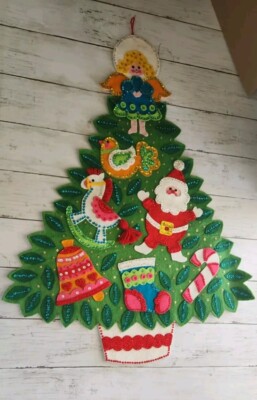 Vtg Bucilla? Christmas Tree Wall Door Hanging Felt Sequins Large Santa Handmade 