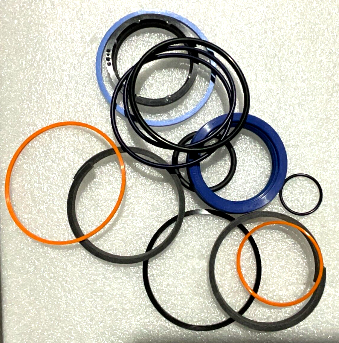 JLG SKYTRAK TRAK ATLAS 10K SIDESHIFT CYLINDER SEAL KIT JLG SKYTRAK TRAK ATLAS 10K SIDESHIFT CYLINDER SEAL KIT