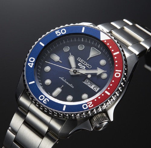 Pre-owned Seiko 5 Automatic Blue Dial Pepsi Bezel Steel Bracelet Men's Watch Srpd53