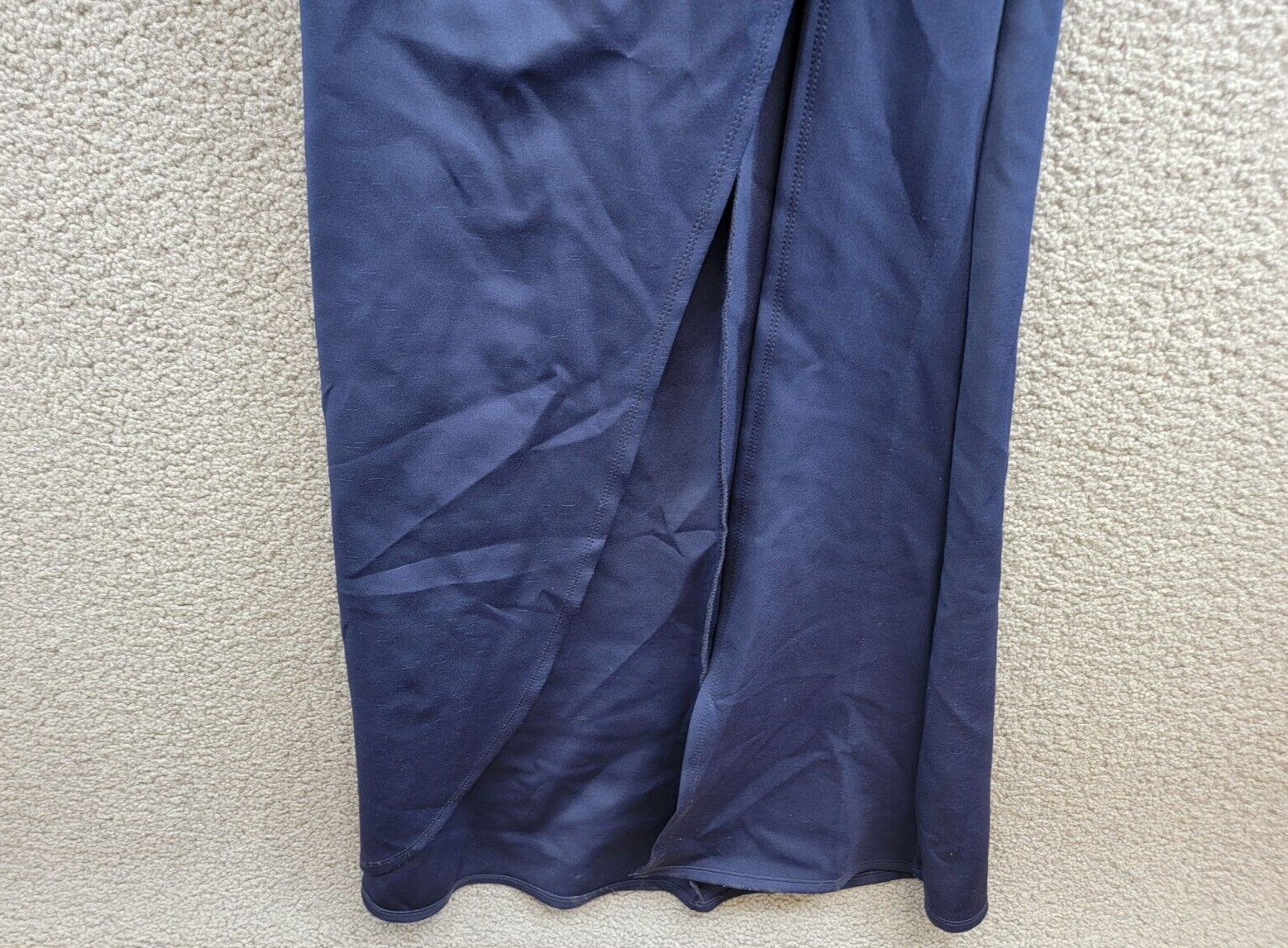 Emerald Sundae Off-the-Shoulder Slit Gown Juniors' XS Navy Sweetheart Neck S/S - Picture 4 of 17