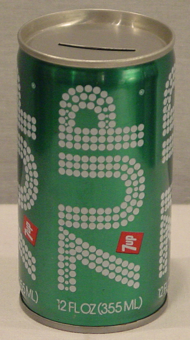 VINTAGE 7 UP ORIGINAL 1972 SODA CAN BANK 4 7/8