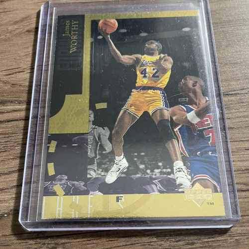 James Worthy NBA Legends マクファーレン Amazon.com: Sports