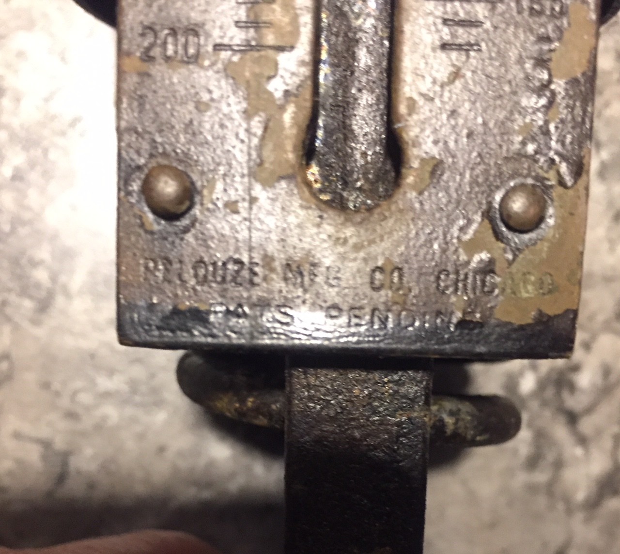 Antique Pelouze Mfg. Co 200 lb hanging scale Cast Iron Chicago WORKS