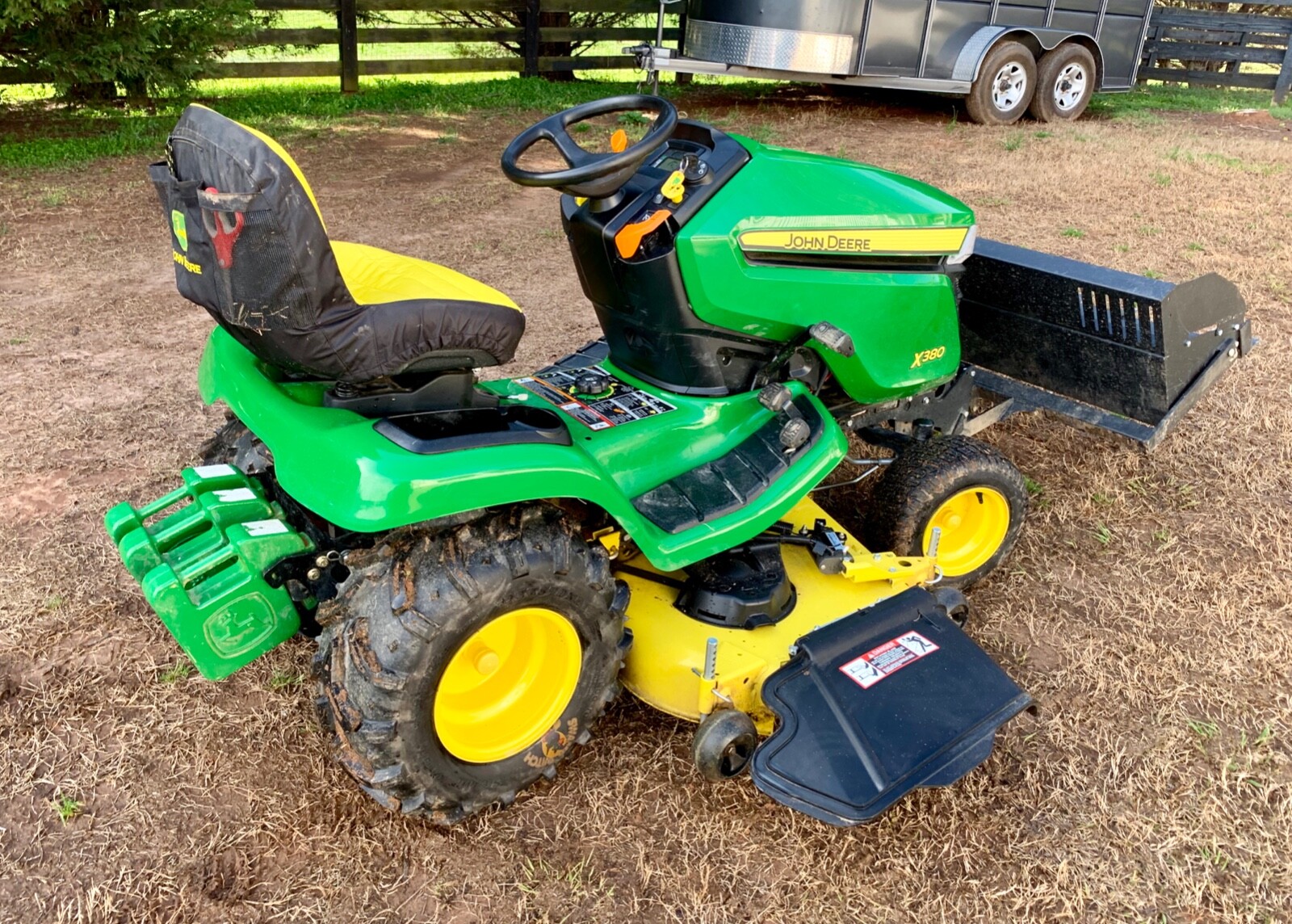 2018 JOHN DEERE X380 w 54 In Deck, Mulch Kit. WILL CONSIDER TRADE FOR ATV