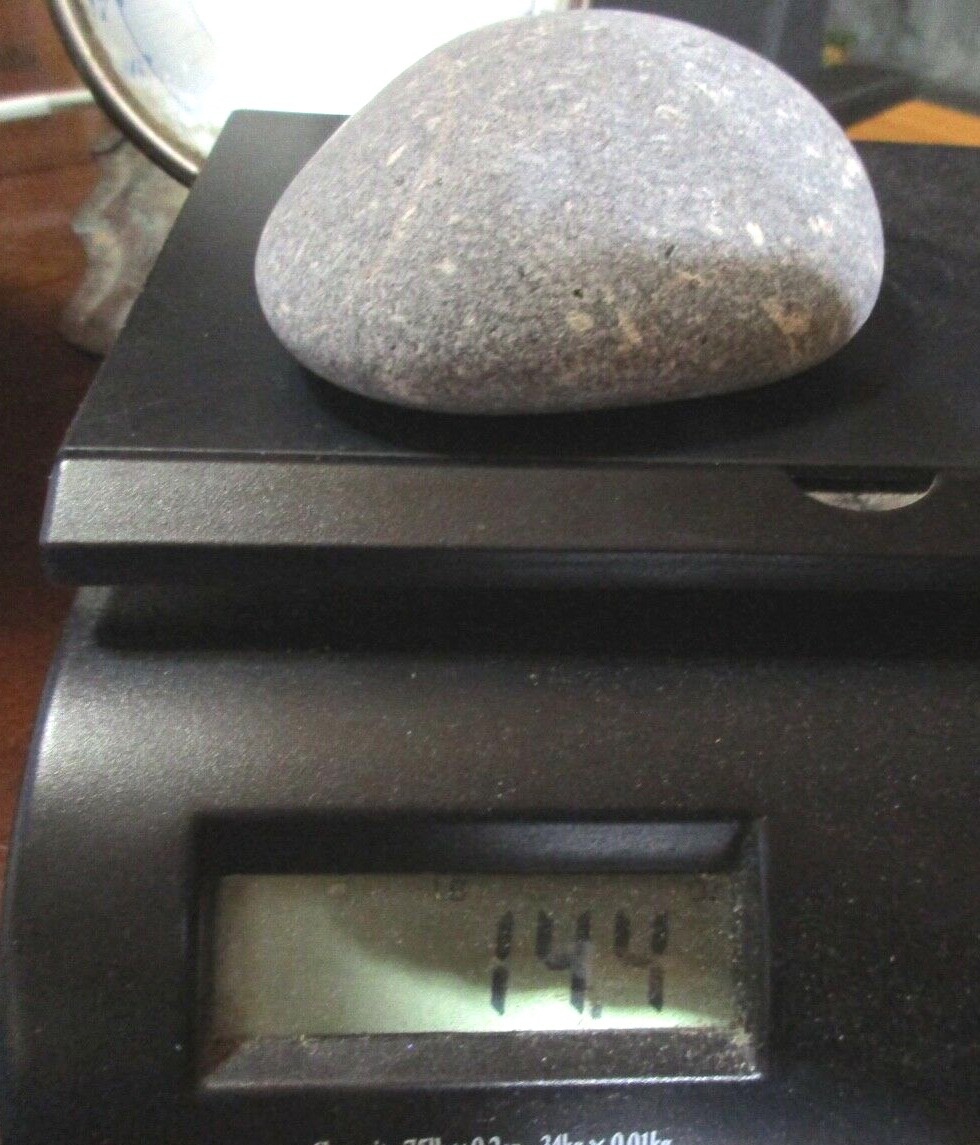 Yooperlite Lake Superior Rock Stone 14.4  ounces Glows under UV light (47)