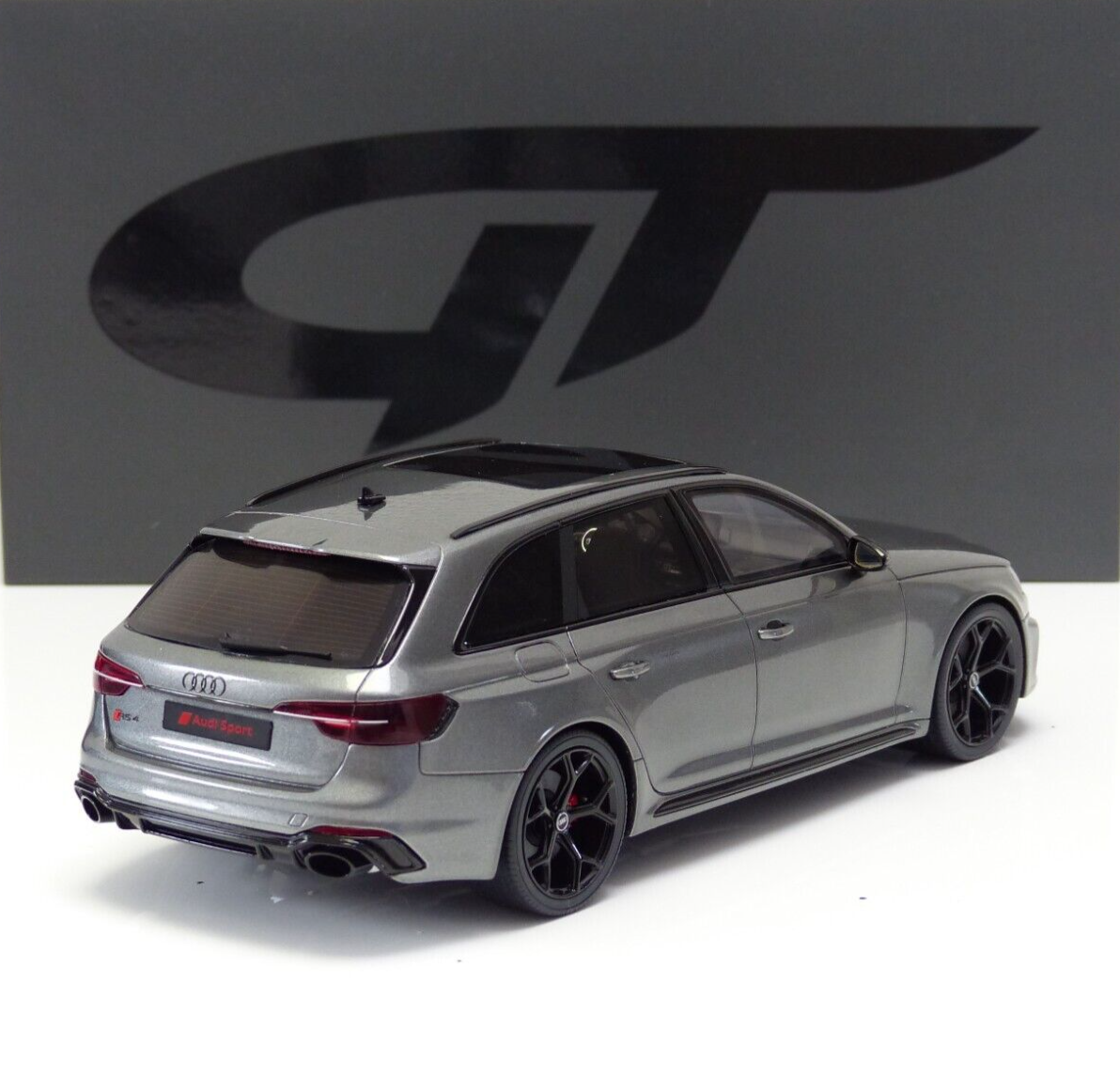 Audi RS6 Avant (C7) Body Kit 2018 + Roof Box Purple / Black Audi RS6 Avant (C7) Body Kit 2018 + Roof Box Purple / Black