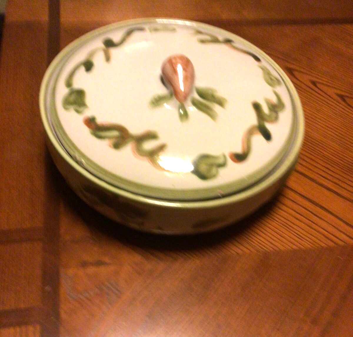 Large & Heavy Louisville Ceramic Stoneware Pottery Ha rvest Serving Bowl With LI