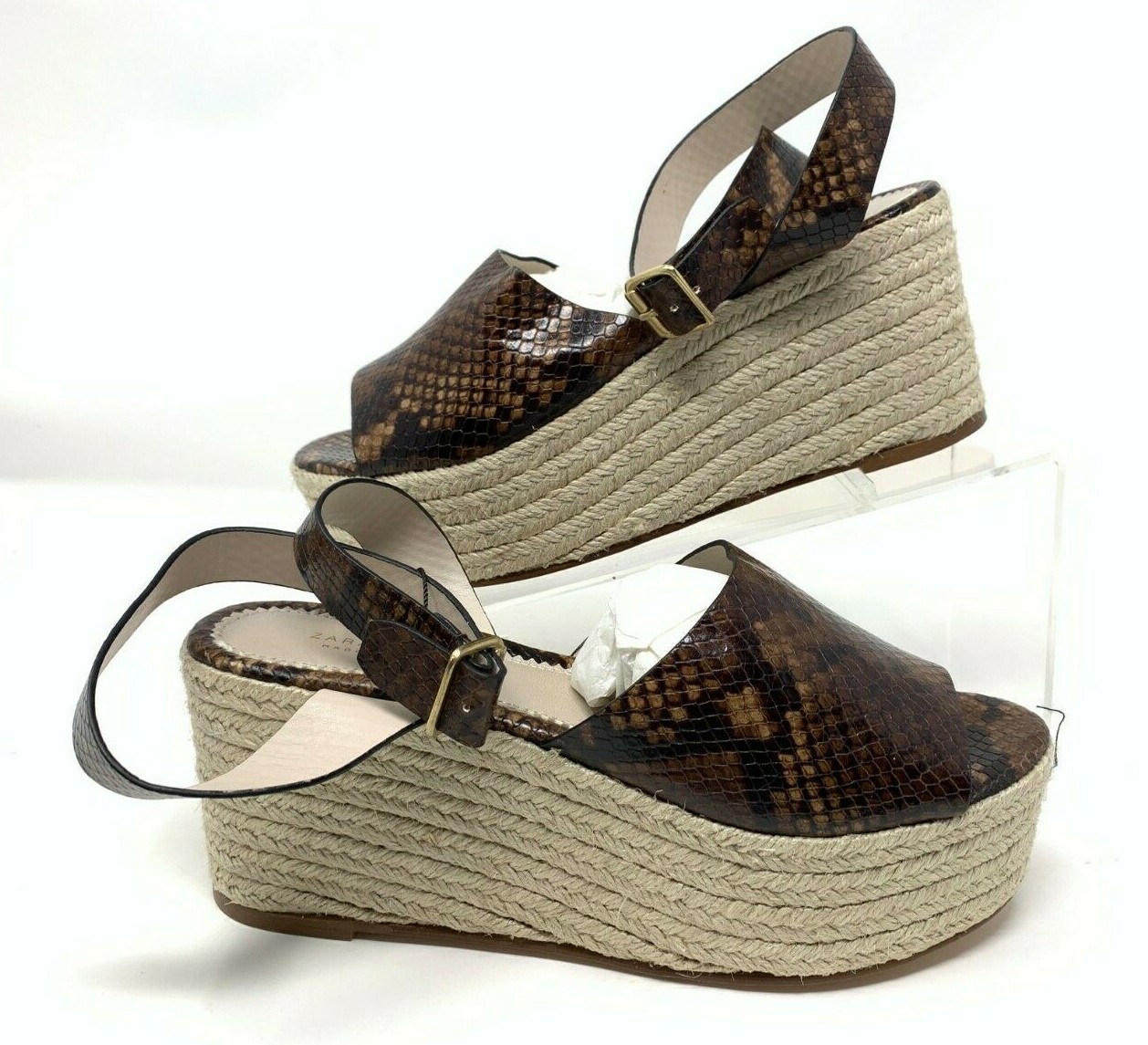★ZARA★ SUEDE WEDGE SANDALS Zara Split Suede Wedge Sandals | Wardrobe Icons